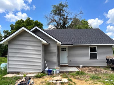 /international/us/28215-hickory-street-seligman-mo-110109115882/