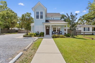 /international/us/207-dewey-avenue-ocean-springs-ms-110108439224/