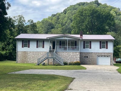 /international/us/435-rt-52-n-williamson-wv-110093989679/