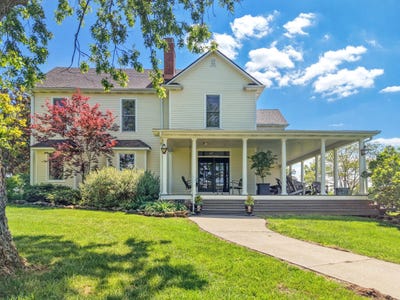 /international/us/383-moran-summit-road-richmond-ky-110108489715/