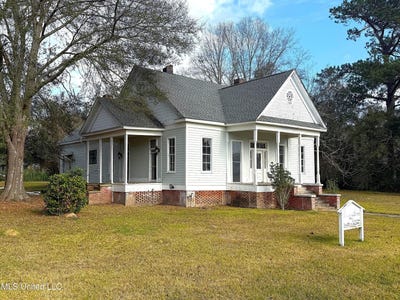 /international/us/711-college-street-tylertown-ms-110104551738/