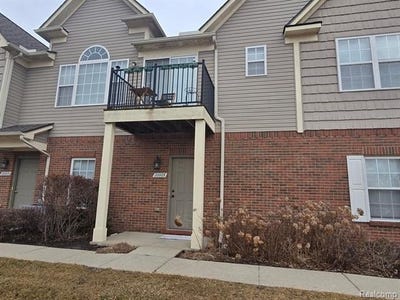 /international/us/20005-hidden-oaks-drive-brownstown-twp-mi-110097852185/