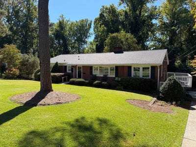 /international/us/122-woodland-road-rockingham-nc-110120411210/