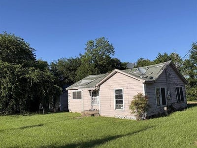 /international/us/318-terry-st-pittsburg-tx-110108091470/