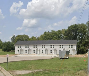 /international/us/250-264-hycliff-street-harrodsburg-ky-110108587457/