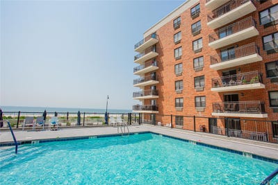 /international/us/230-w-broadway-long-beach-ny-110107031626/