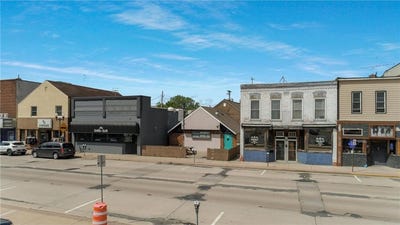 /international/us/619-broadway-street-s-menomonie-wi-110092168903/