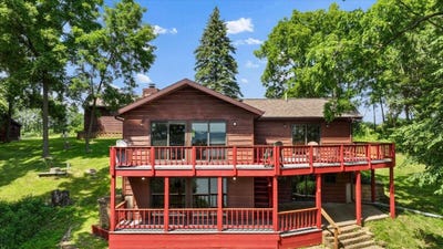 /international/us/15-scenic-point-rd-de-soto-wi-110101053975/