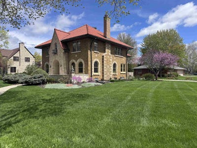 /international/us/145-cottage-avenue-fond-du-lac-wi-110107465545/