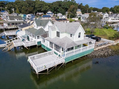 /international/us/9-parkview-ave-beverly-ma-110106704379/