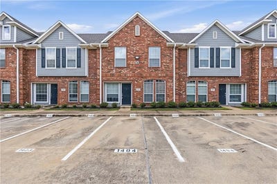 /international/us/1001-krenek-tap-road-college-station-tx-110108304612/