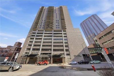 /international/us/66-9th-street-e-saint-paul-mn-110106947669/