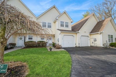 /international/us/326-erin-lane-east-setauket-ny-110106810705/