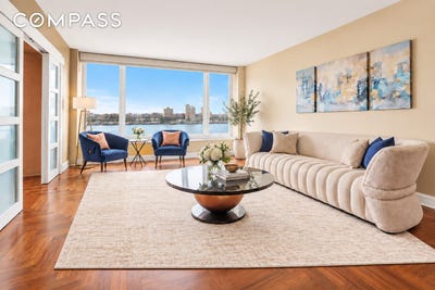 /international/us/240-riverside-boulevard-new-york-ny-110110366033/
