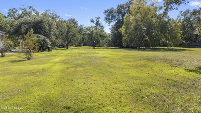 /international/us/st-charles-lot-bay-saint-louis-ms-110102982651/