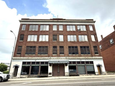 /international/us/126-e-high-st-springfield-oh-110100724551/