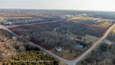 /international/us/3940-s-farm-road-123-springfield-mo-110108028899/
