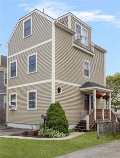 /international/us/13-vaughan-avenue-newport-ri-110100811020/