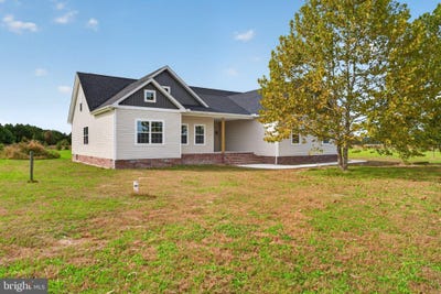/international/us/22372-concord-pond-road-seaford-de-110103580739/
