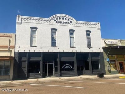 /international/us/143-w-railroad-avenue-magnolia-ms-110107631397/