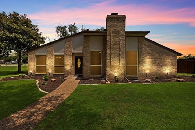 /international/us/1614-shadow-moss-way-carrollton-tx-110100203375/