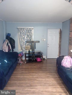 /international/us/2622-madison-street-chester-pa-110101101215/