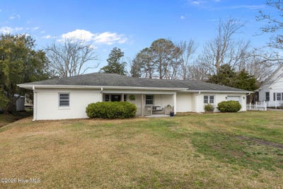 /international/us/1309-live-oak-street-beaufort-nc-110106324790/