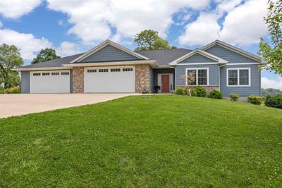 /international/us/1062-oak-view-ct-tipton-ia-110100311142/