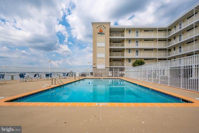 /international/us/4711-coastal-highway-ocean-city-md-110108553133/