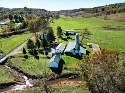 /international/us/1453-jackson-furnace-rd-oak-hill-oh-110100052445/