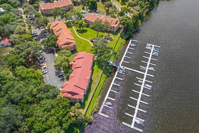 /international/us/99-broad-river-pl-welaka-fl-110108278770/