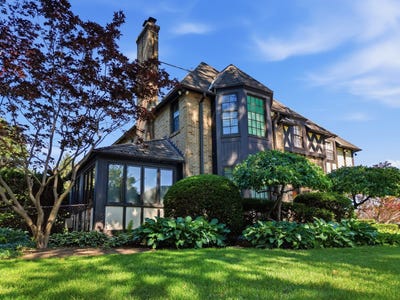 /international/us/1507-locust-street-sterling-il-110108881589/