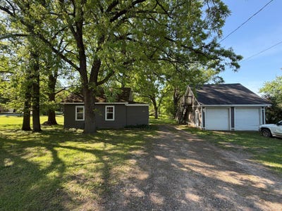 /international/us/560-3rd-avenue-nw-milaca-mn-110108393728/