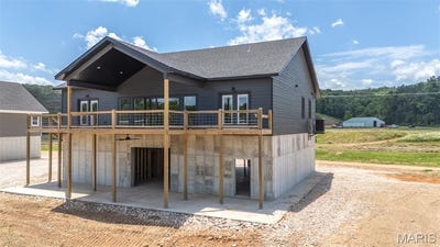 /international/us/185-riverside-van-buren-mo-110097832190/