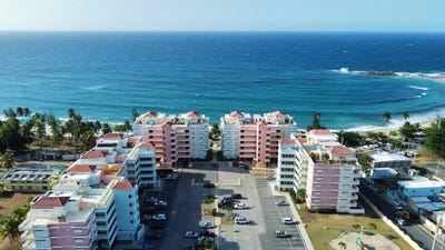 /international/us/466-isabela-beach-court-isabela-pr-110101166811/?lang=en