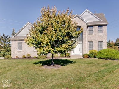 /international/us/400-lois-way-carmel-in-110120722813/