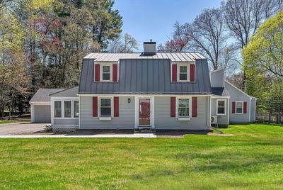 /international/us/10-bennett-rd-wayland-ma-110107833214/