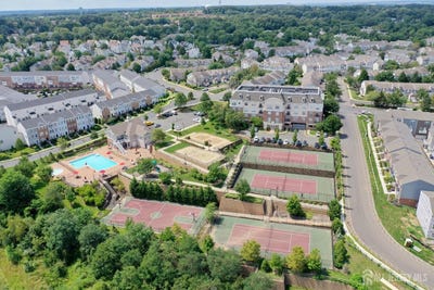 /international/us/6301-fernandez-court-sayreville-nj-110108506011/