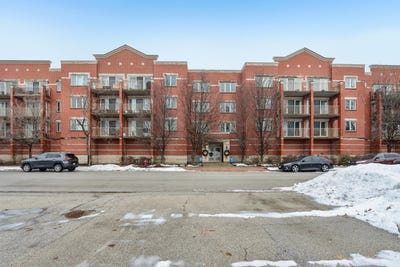 /international/us/9864-leland-avenue-schiller-park-il-110104162192/