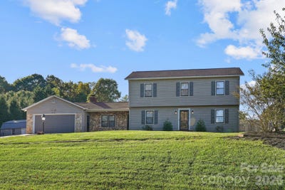 /international/us/5976-gold-creek-estate-drive-hickory-nc-110120744960/