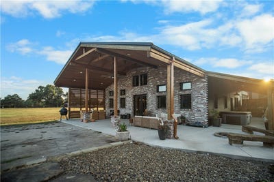 /international/us/16456-easterling-road-pea-ridge-ar-110119961168/