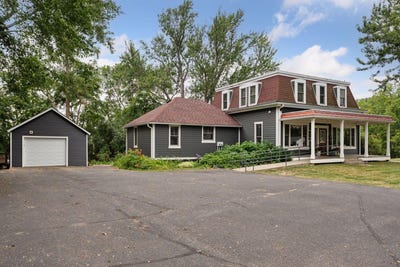 /international/us/114-e-6th-street-new-richmond-wi-110101534727/