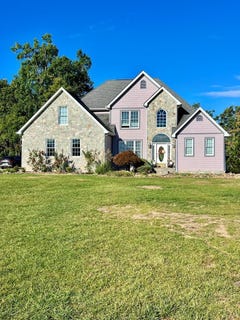 /international/us/21-crestwood-circle-prestonsburg-ky-110102754469/