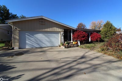 /international/us/2020-logan-drive-keokuk-ia-110103578775/