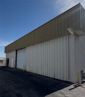 /international/us/13631-navajo-road-apple-valley-ca-110104624423/