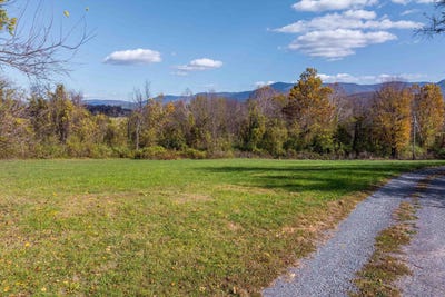 /international/us/326-328-running-pine-rd-luray-va-110108478401/