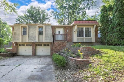 /international/us/1108-nw-canterbury-road-blue-springs-mo-110100345043/