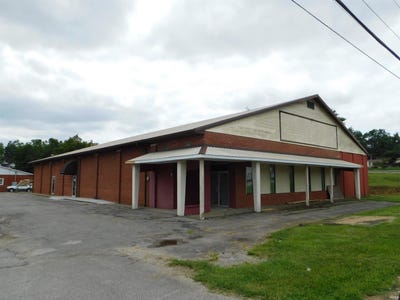 /international/us/300-w-mulberry-street-salem-in-110086152780/