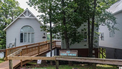 /international/us/329-bayside-dr-grand-rivers-ky-110108230884/