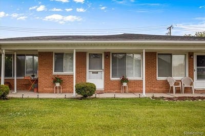 /international/us/22444-kelly-road-eastpointe-mi-110104911288/